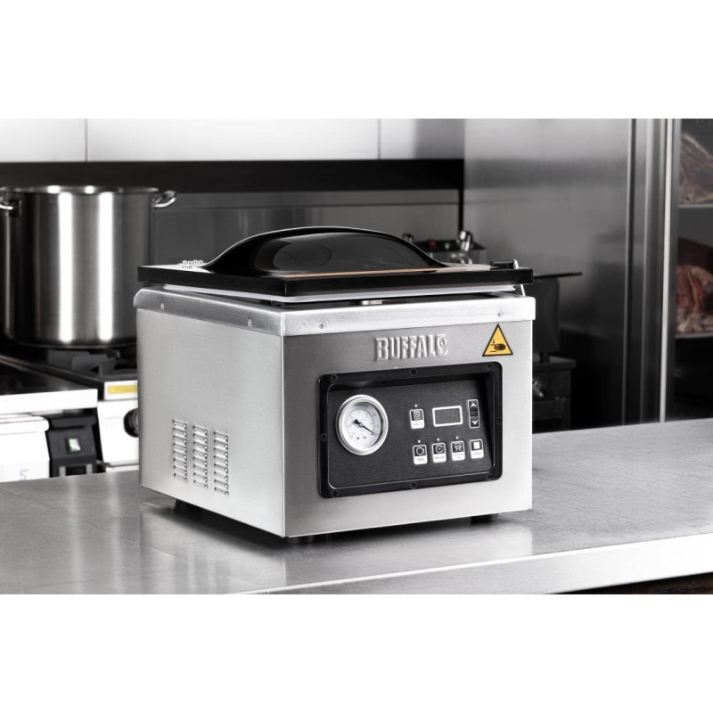 Machine de mise sous vide avec chambre et pompe à huile 9L - Buffalo