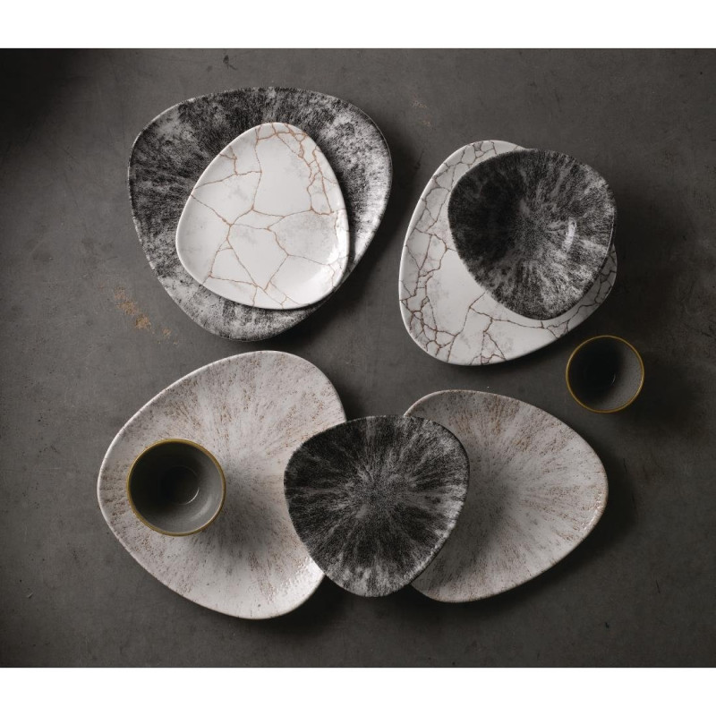 Assiettes triangulaires Studio Prints Kintsugi Agate Grey Lotus 177mm (Lot de 12) - Churchill