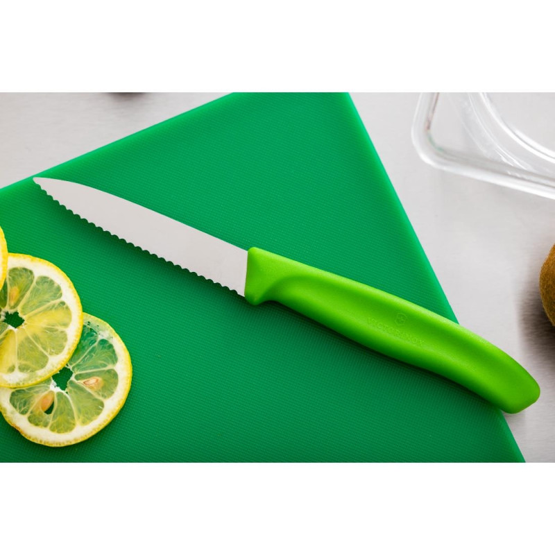 Couteau d'office lame dentée bout pointu vert 80mm - VICTORINOX