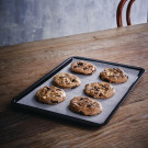 Plaque à pâtisserie antiadhésive en acier carbone - 370 x 257 x 16 mm - VOGUE