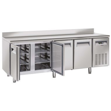 Table réfrigérée avec dosseret - 4 portes - 570 L - Casselin  au meilleur prix sur Restock CHR