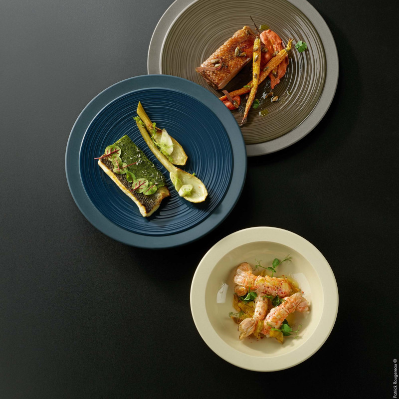 Assiette ronde en argile verte Bahia 260 mm - Finedine  au meilleur prix sur Restock CHR