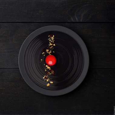 Assiette à dîner ronde Bahia Onyx 230 mm - Finedine  au meilleur prix sur Restock CHR